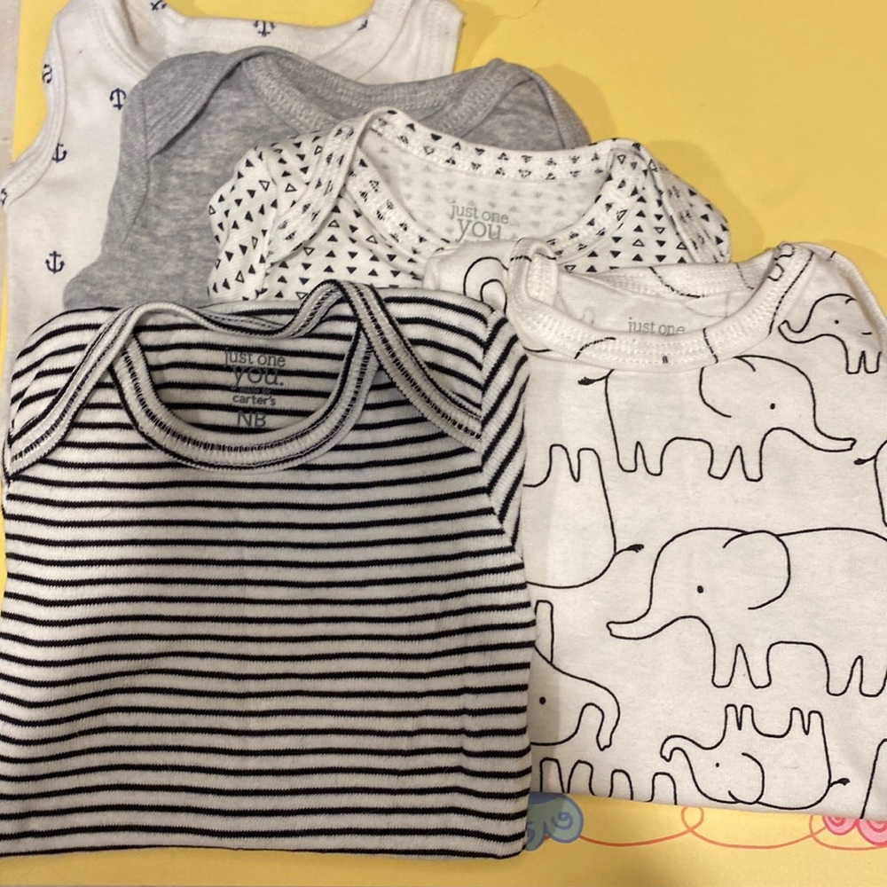 New born baby jumpers (snaps at bottom) 5 peace